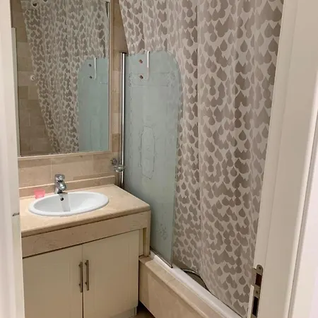 Oasis De - 2 Marbella